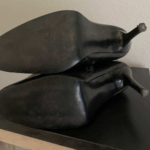 Colin Stuart Black leather bootie - Picture 6 of 6